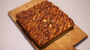 Toffee-macadamiacake