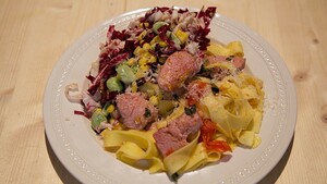 Pappardelle met varkenshaas en citroenschil