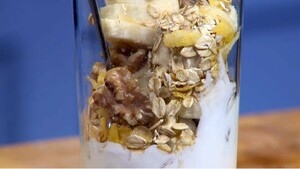 Kwarkontbijt met banaan en honing