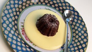 Chocolade meltdown met kardemom-crème anglaise
