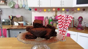 Red velvet brownies