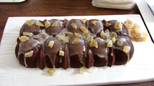 Kleverige honing-gembercake