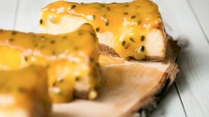 Ricotta cheesecake met passievruchtencurd