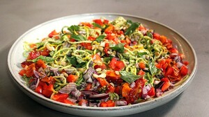 Courghetti met vegan-cashewpesto