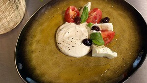 Caprese met Parmezaan-ricotta crème