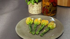 Gevulde courgettebloemen