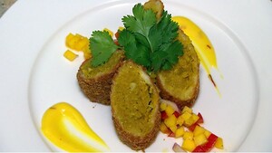 Dahl kroketten met saffraanmayonaise en mangosalsa