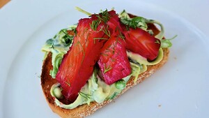 Crostini met bietenzalm