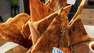 Kruidige crackers