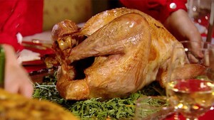 Gebraden kerstkalkoen met rozemarijnciderjus