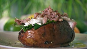 Gepofte zoete aardappel met Hollandse garnalen