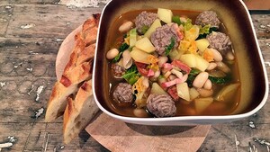 Caldo Callego (Spaanse witte bonensoep)