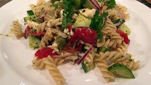 Pastasalade op zijn Grieks