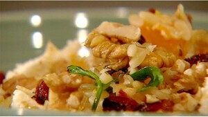 Vegetarische orzo-salade met roodlof en pompoen (vegetarische pastasalade met roodlof en pompoen)
