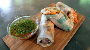 Goedgevulde springrolls