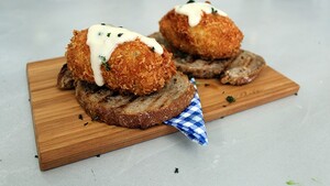 Homemade garnalenkroketten op brood