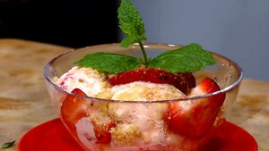 Semifreddo (Aardbeienparfait)