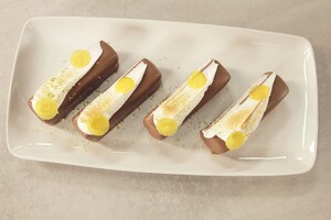 Caramel candy bar met Bretonse koek, citroen en meringue