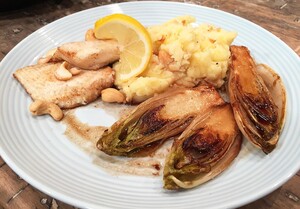 Gekaramelliseerde witlof met scholfilet