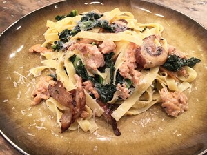 Tagliatelle met kip en romige cavolo