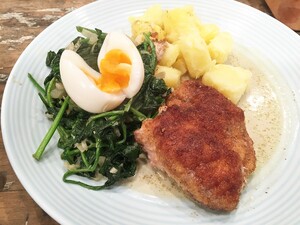 Spinazie à la crème met cordon bleu