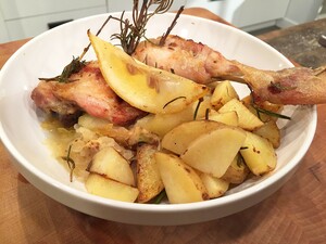 Kippenbout met zuurkool