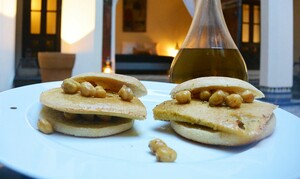 Kalienti met geroosterde kikkererwten