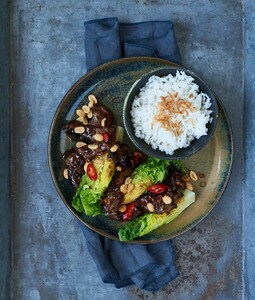 Spicy-beefsalade uit de wok