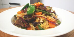 Wokschotel met biefstuk