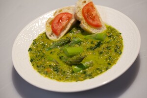 Zuppa di asparagi verdi (groene aspergesoep)