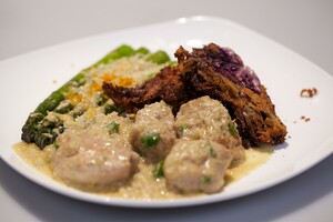 Maiale al brandy con radicchio impanato e asparagi (varkenhaas met brandysaus en gepaneerde radicchio en asperge)