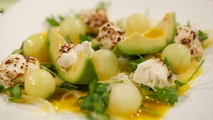 Luchtige venkelsalade met geitenkaas
