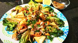 Zoete aardappelsalade met pita
