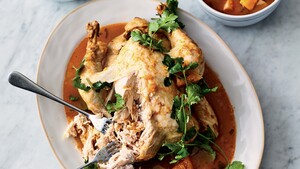 Thaise rode kippensoep