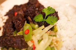 Rein’s Empal daging en sajor asem