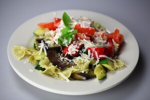 Gegrilde groente met pasta