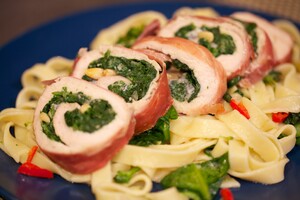 Involtini van kalkoen met tagliatelle