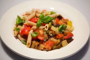 Caponata met pastasalade