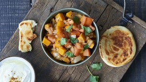 Indiase pompoenwok en makkelijk naanbrood wokking lekker