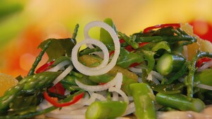Ziltige zeesalade met amandelmayonaise
