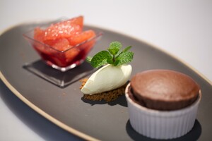 Chocoladesoufflé met gemarineerde grapefruit