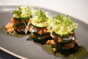 Courgettetorentjes met zalmtartaar