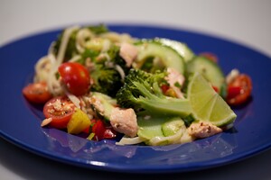 Aziatische zalmsalade