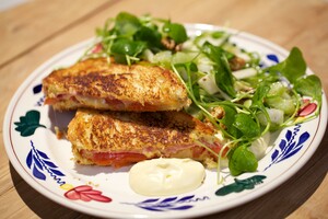 Posteleinsalade met tosti’s en wasabidip