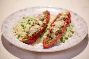 Gevulde zoete puntpaprika’s met couscous