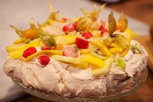 Pavlova tropical