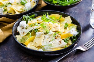 4-kazen ravioli met geroosterde venkel, geitenkaas en mineola