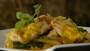 Gebakken meerval met bulgur zure saus
