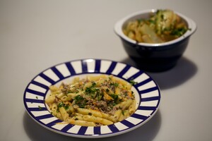 Penne met witte bolognese