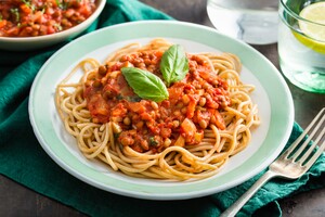 Vegetarische spaghetti bolognese met linzen